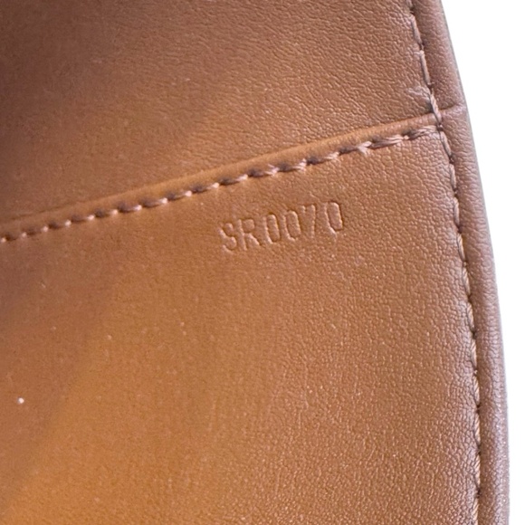 LOUIS VUITTON VERNIS ASTOR PLACE BRONZE CROSSBODY BAG - Picture 8 of 12